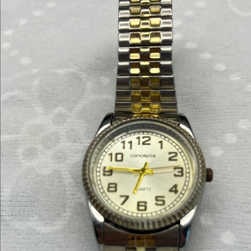 3 Concepts Quartz Watch for Men. Two toned Silver and Gold Stretch Watch Band
